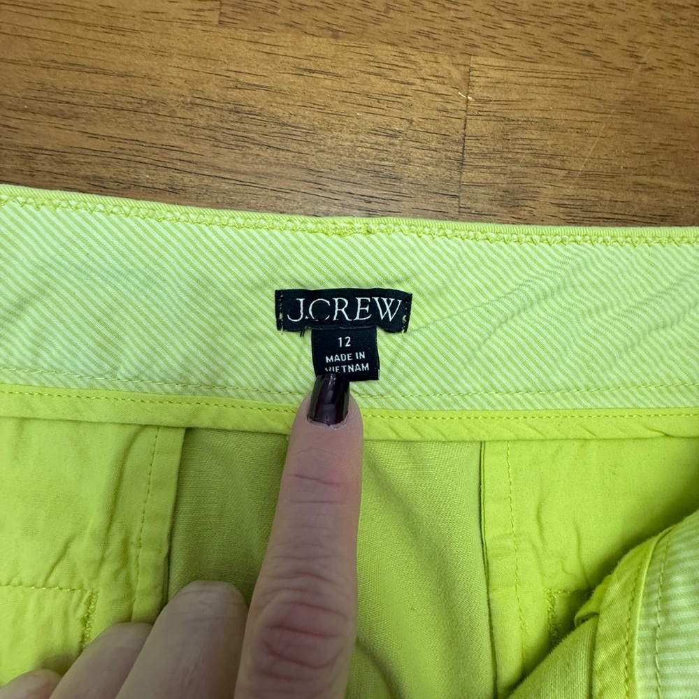J. Crew Chartreuse Women's Shorts 12 - Picture 2 of 9